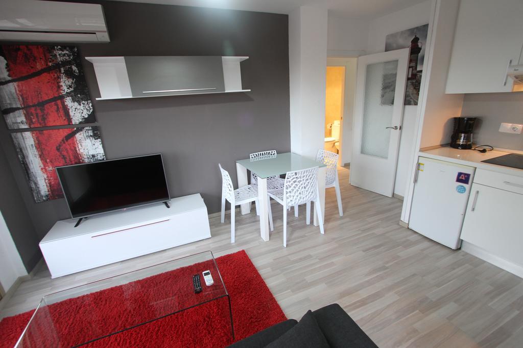 Apartamentos Arquus Center Салоу Екстер'єр фото
